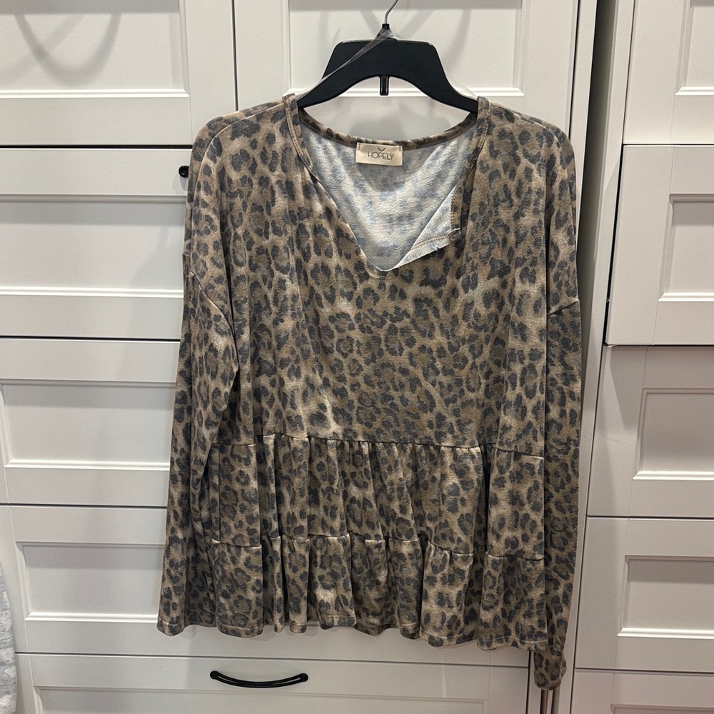 Leopard Print Long Sleeve Top